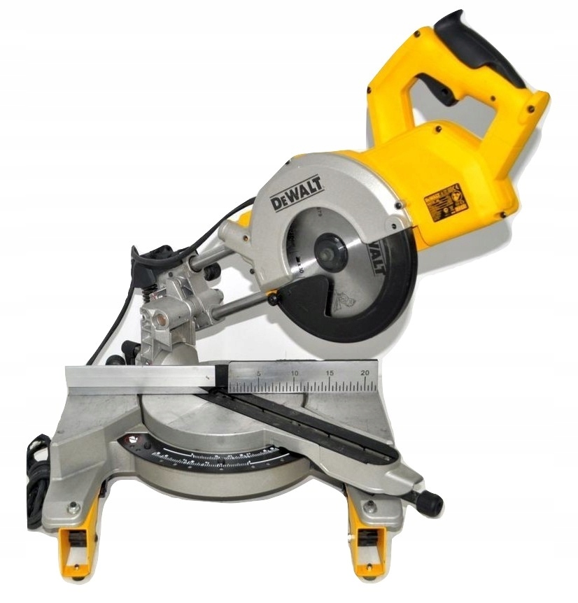 Pokosová píla DeWalt DW707